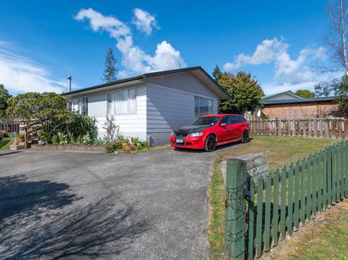 85 Pandora Avenue, Sunnybrook