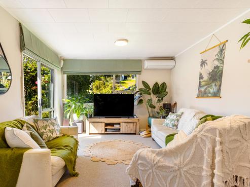 117 Daffodil Street, Titirangi