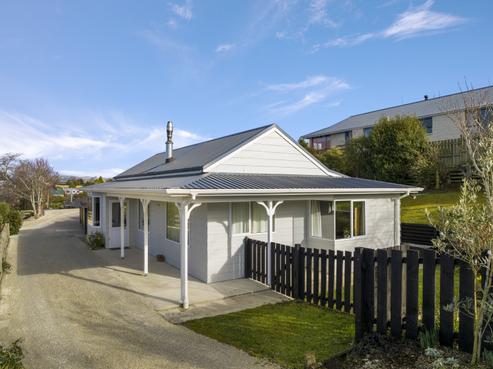 13 Dame Street, Waikouaiti