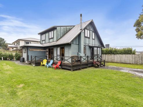 33 Taikata Road, Te Atatu Peninsula