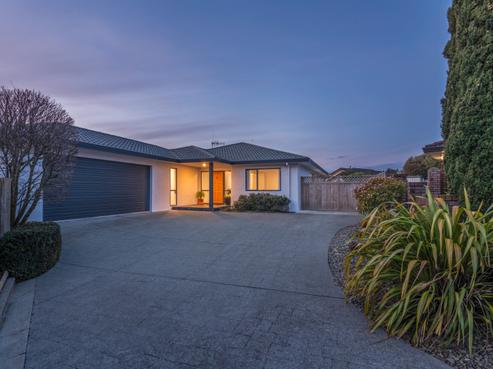 11 Colorado Crescent, Milson