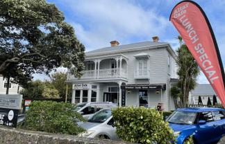Cute Office or Clinic Space + Balcony 