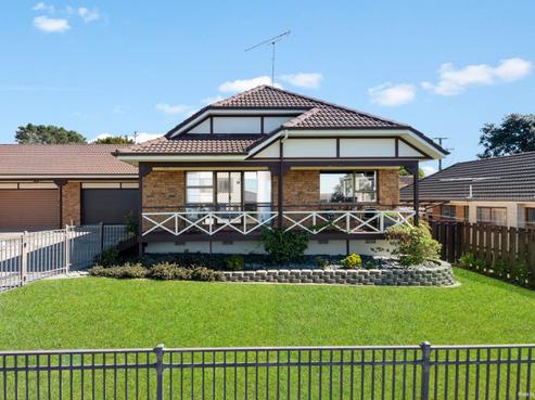 1A Finlow Drive, Te Atatu South