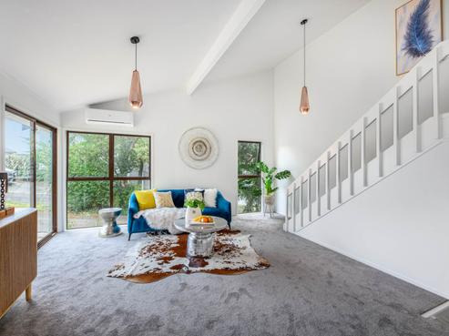 1/13 Hollyhock Place, Browns Bay