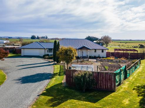 37 Blue Cliffs Road, Saint Andrews