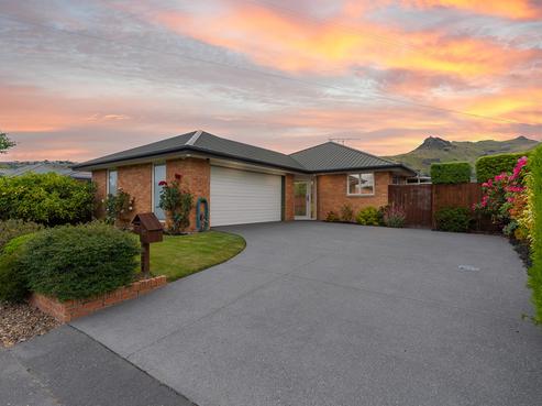 67 Mauger Drive, Heathcote Valley