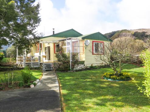 146 Broadway, Reefton
