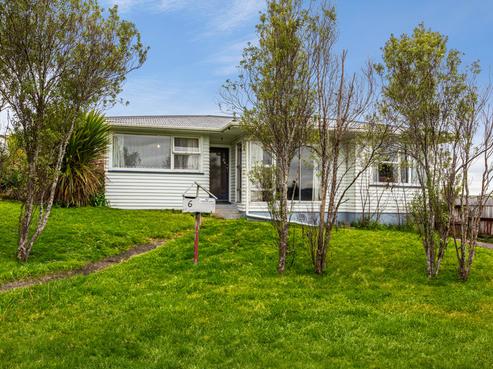6 Harmel Road, Glendene