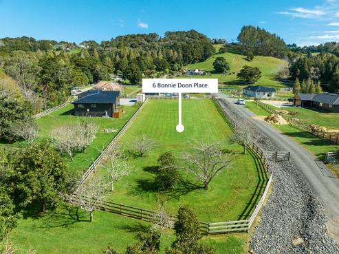 6 Bonnie Doon Place, Kauri