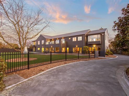 15 Roderick Alleyn Lane, Papanui
