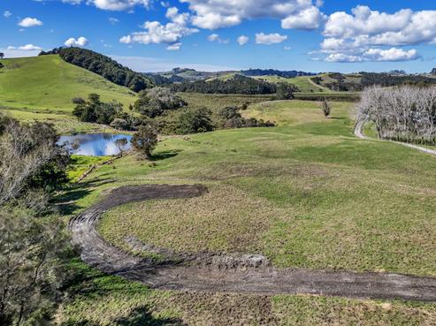 111 Petley Road, Paparoa
