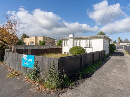 102 Cook Street, Hamilton East