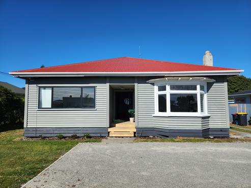 35 Doyle Street, Blaketown