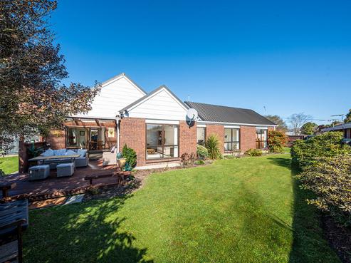 156 Sawyers Arms Road, Northcote
