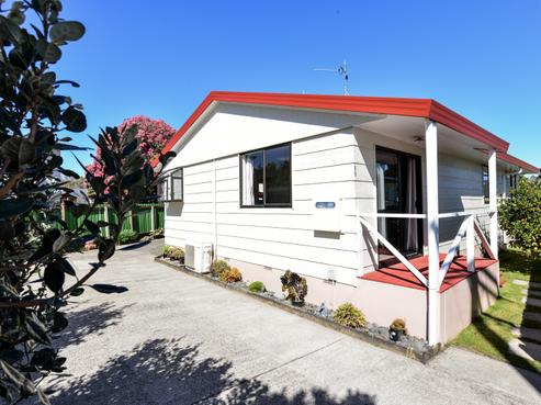 8B Edinburgh Road, Hillcrest