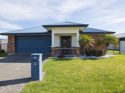 4 Margaret Place, Lytton West