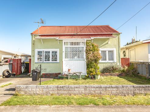 17 Niblett Street, Whanganui Central