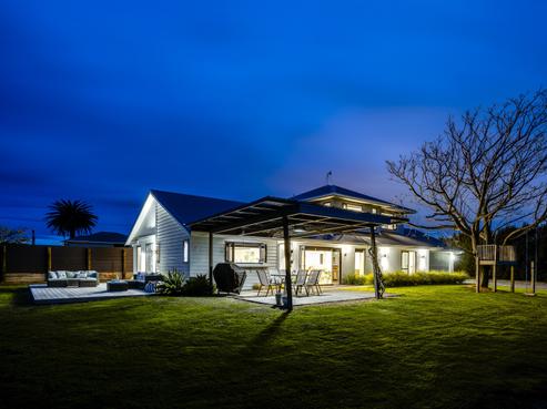 8 Scarrott Road, Bay View