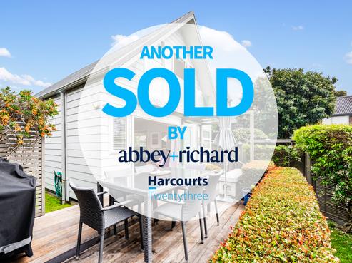 2/13 Patterson Street, Sandringham