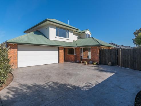 32A Sawyers Arms Road, Northcote