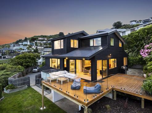 54 Cliffs Road, Saint Clair