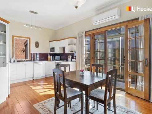 11 Lundie Street, Roslyn