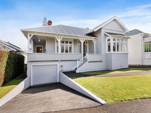 1/245 Jervois Road, Herne Bay