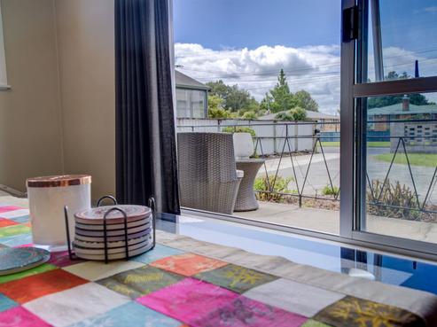 27 Bruce Avenue, Glenview