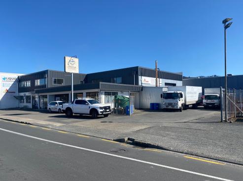 15 Sunset Road, Mangakakahi