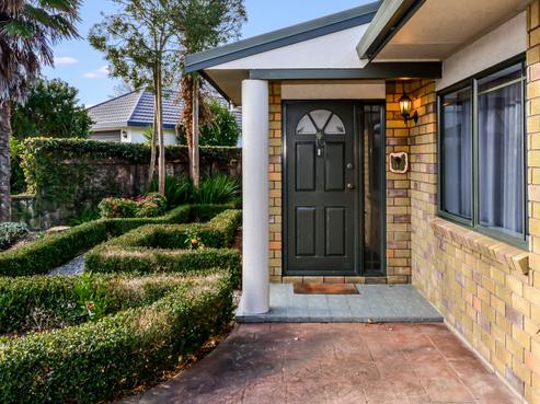 63 Sunnyhills Avenue, Glenview