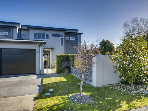 12 Bray Place, Havelock North