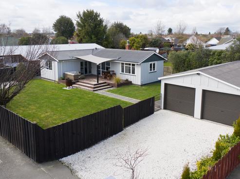 8 Charles Street, Allenton