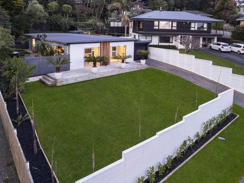 16 Pluto Place, Beach Haven