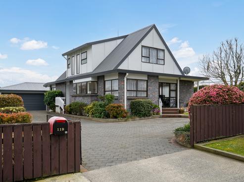 119 Burns Street, Leamington