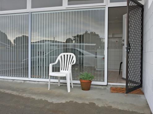 6/72 Queen Street West, Levin