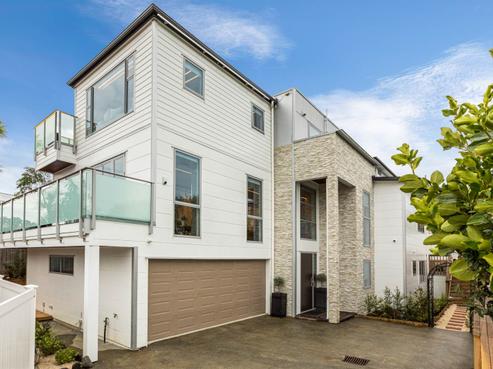 30B Hanlon Crescent, Narrow Neck