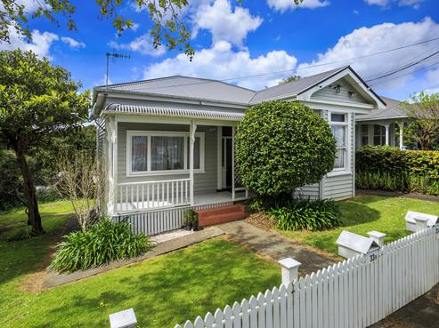 33 Waimana Avenue, Northcote Point