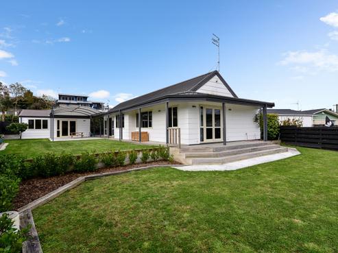 180 Whatawhata Road, Dinsdale