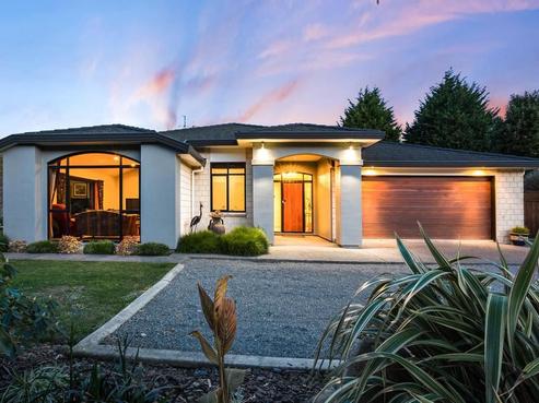 94 Maui Pomare Road, Paraparaumu
