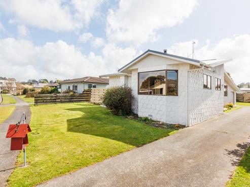 33 Wills Crescent, Ashhurst