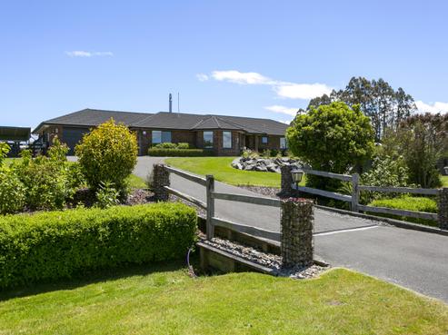 71 Loch Views Road, Acacia Bay