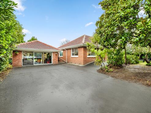 36 Yeovil Road, Te Atatu Peninsula