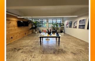 Upmarket Spacious Character Office