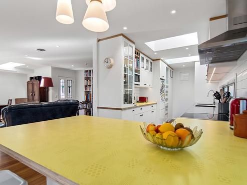 72 Neale Avenue, Stoke