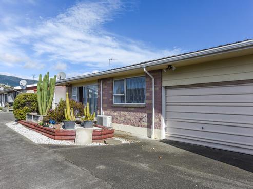 1/10 Exeter Street, Stoke