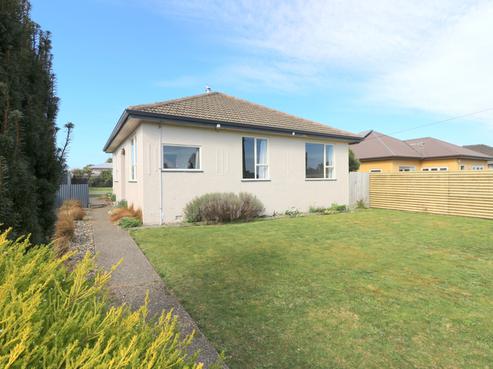 48 Brown Street, Strathern