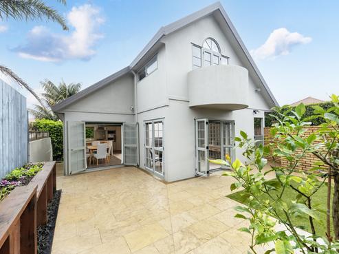 2A Greenfield Road, Epsom