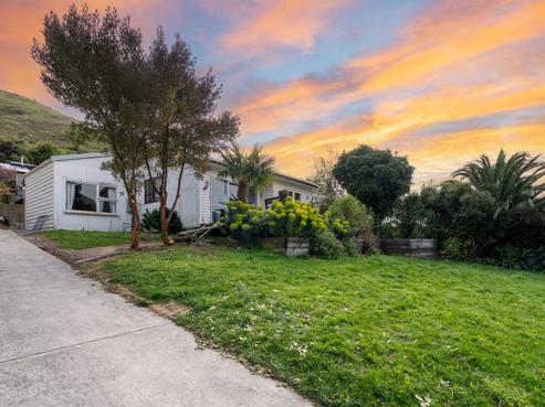 31 Port Hills Road, Heathcote Valley
