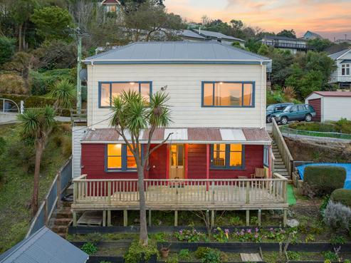 13 Cunningham Terrace, Lyttelton