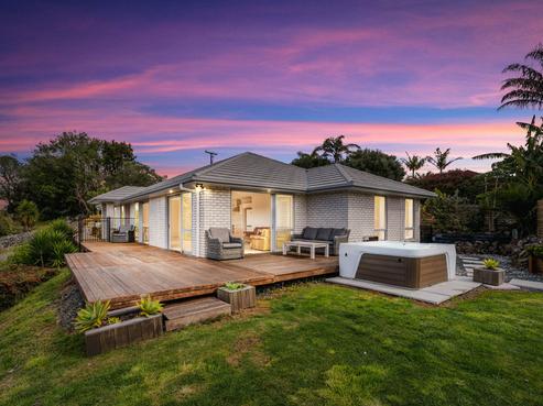 25 Golf Harbour Drive, Maunu